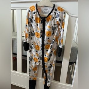 Little Sleepies zippy Halloween EUC 6-12 months